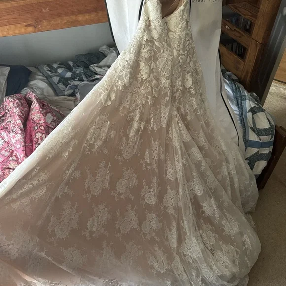 Ti Adora Phillipa Wedding Gown - Picture 8 of 8